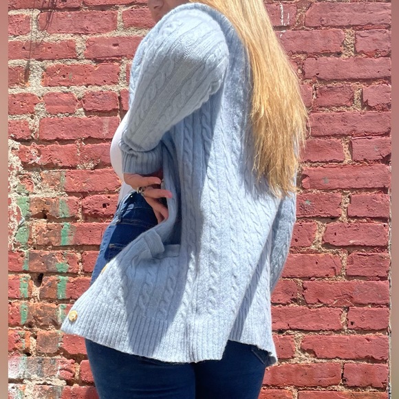 1990s Ralph Lauren cardigan 🩵 - Picture 4 of 4